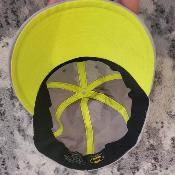 DC Comics Batman Hat || One Size || EUC - Picture 5 of 5